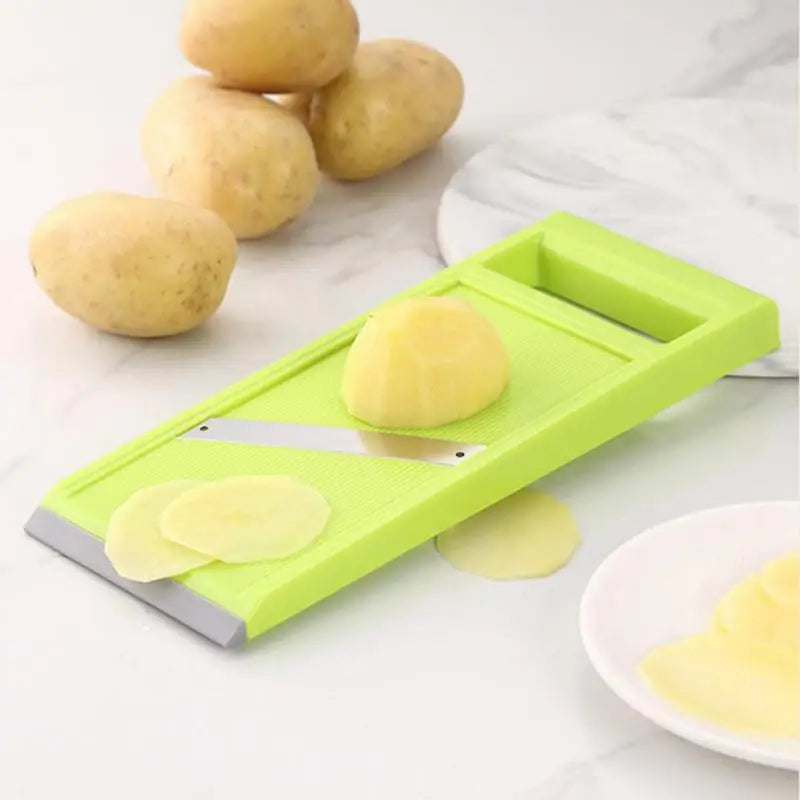 Manual vegetable cutter