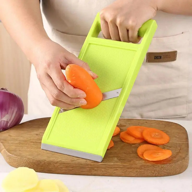 Manual vegetable cutter